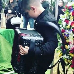 Meet your Posher, Luis